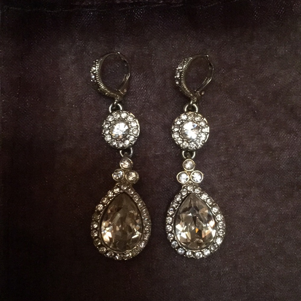 ✨Givenchy drop earrings - gold silk